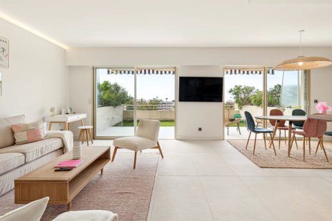 77m² Apartment en Cannes, France No. 100264 5