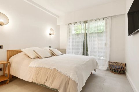 77m² Apartment en Cannes, France No. 100264 9