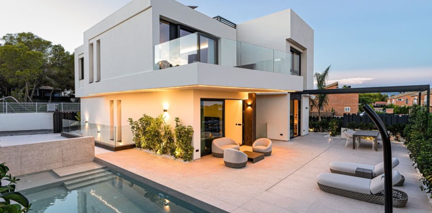 Вилла с 4 спальнями в Ла Нусия, Испания №112096