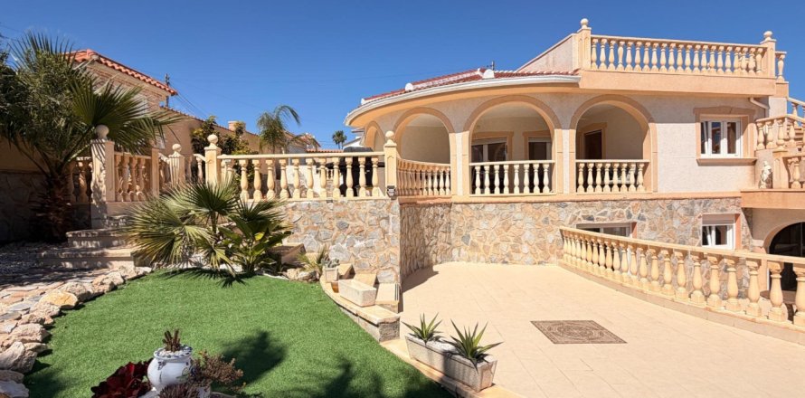 5 bedrooms Villa in Rojales, Spain No. 124837