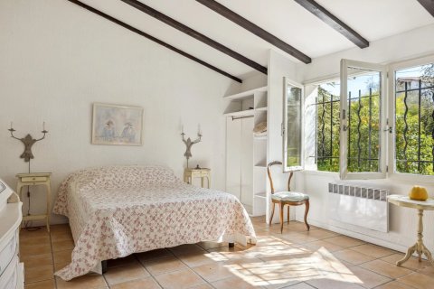 4 bedrooms Villa in La Gaude, France No. 100234 8