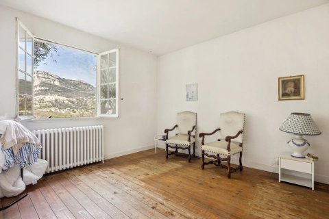 4 bedrooms Villa in La Gaude, France No. 100234 9