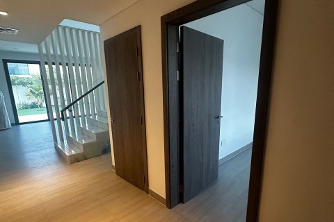 3 bedrooms Townhouse in Thach Than, Vietnam No. 95342 8