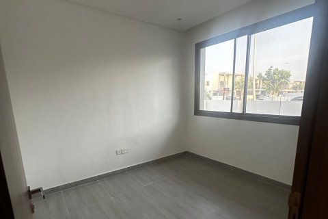 3 bedrooms Townhouse in Thach Than, Vietnam No. 95342 13