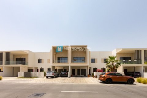 3 bedrooms Townhouse in Thach Than, Vietnam No. 95342 1