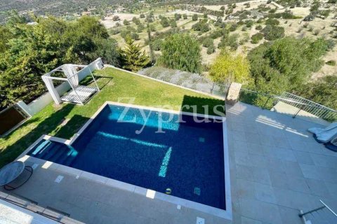 5 bedrooms Villa in Mesa Geitonia, Cyprus No. 100463 1