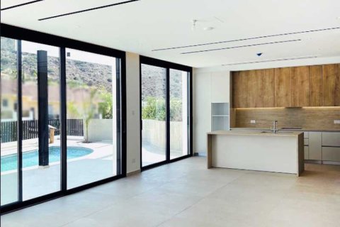 3 bedrooms House in Germasogeia, Cyprus No. 73042 2