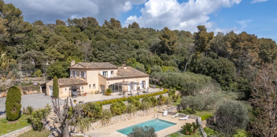 4 chambres House à Cabris, France No. 99763