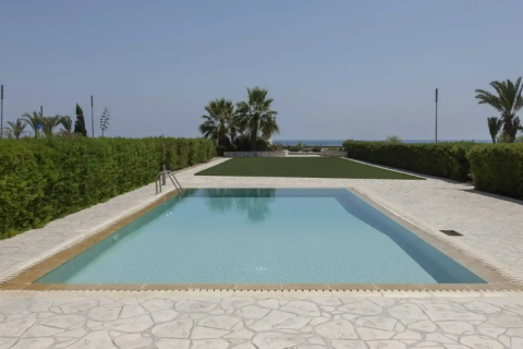 5 bedrooms Villa in Pervolia, Cyprus No. 101780 4
