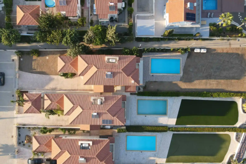 5 bedrooms Villa in Pervolia, Cyprus No. 101780 13