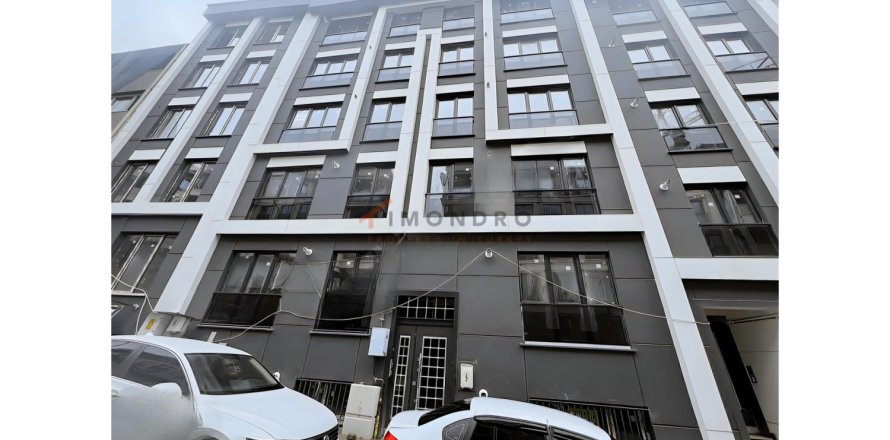 Квартира с 2 спальнями в Бешикташ, Турция №121222