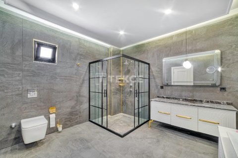 8 bedrooms Villa in Chau Lang, Vietnam No. 20710 25