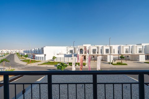 3 dormitorios Townhouse en Bac Phu, Vietnam No. 7187 14