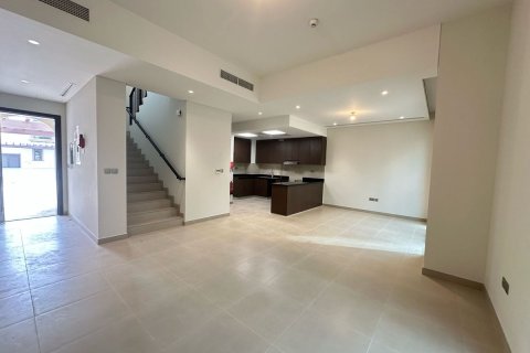 3 bedrooms Townhouse in Al Mearag City, Vietnam No. 94982 5