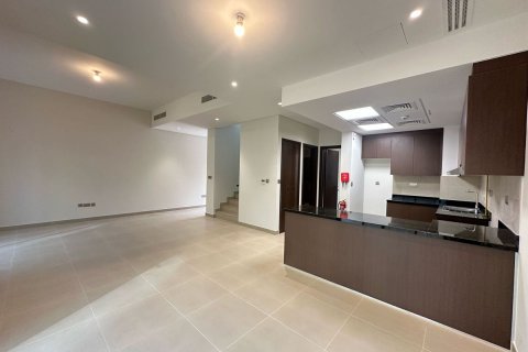 3 bedrooms Townhouse in Al Mearag City, Vietnam No. 94982 4