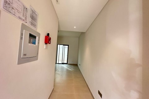 3 bedrooms Townhouse in Al Mearag City, Vietnam No. 94982 16
