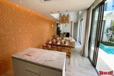 4 bedrooms Villa in Phuket, Thailand No. 96920 13