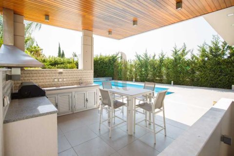 4 chambres Villa à Agios Tychonas, Cyprus No. 63300 11