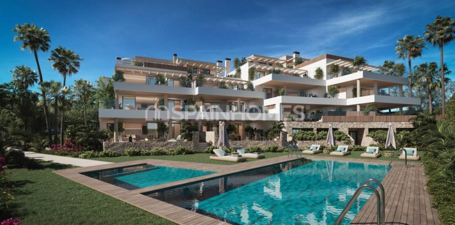 4 bedrooms Apartment in Marbella, Spain No. 109963