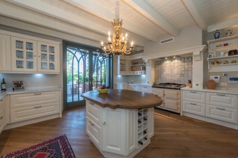 Дом с 5 спальнями в Малага, Испания №26508