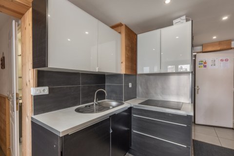 5 bedrooms Apartment in Les Belleville, France No. 100007 8