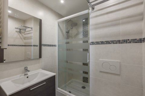 5 bedrooms Apartment in Les Belleville, France No. 100007 14