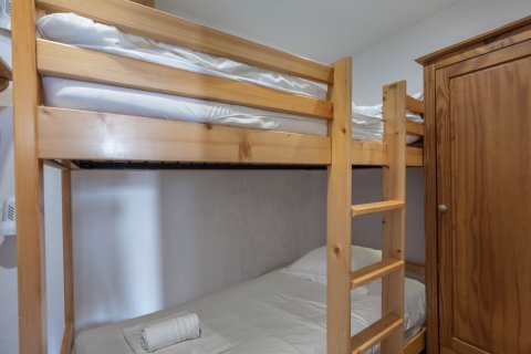 5 bedrooms Apartment in Les Belleville, France No. 100007 12