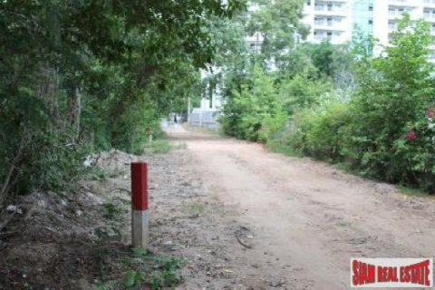 11200m² Land in Cha-am, Thailand No. 95672 5
