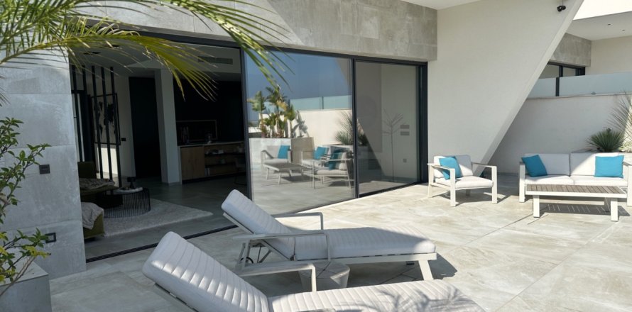 Вилла с 4 спальнями в Nam Xay, Вьетнам №111740