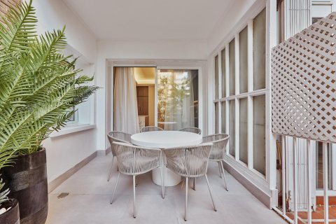 3 dormitorios Apartment en Madrid, Spain No. 126136 1
