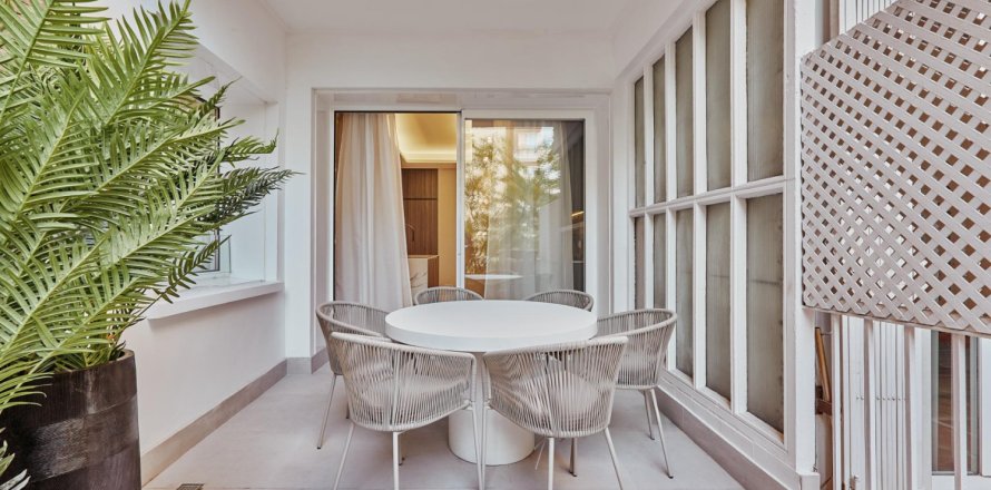 3 dormitorios Apartment en Madrid, Spain No. 126136