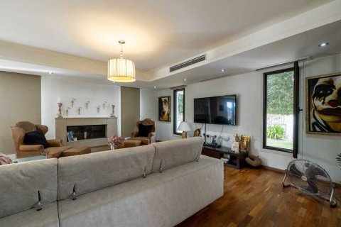 6 chambres House à Dromolaxia, Cyprus No. 42821 6