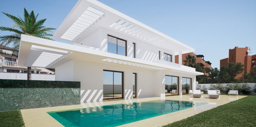 4 bedrooms Villa in Casares, Spain No. 112335