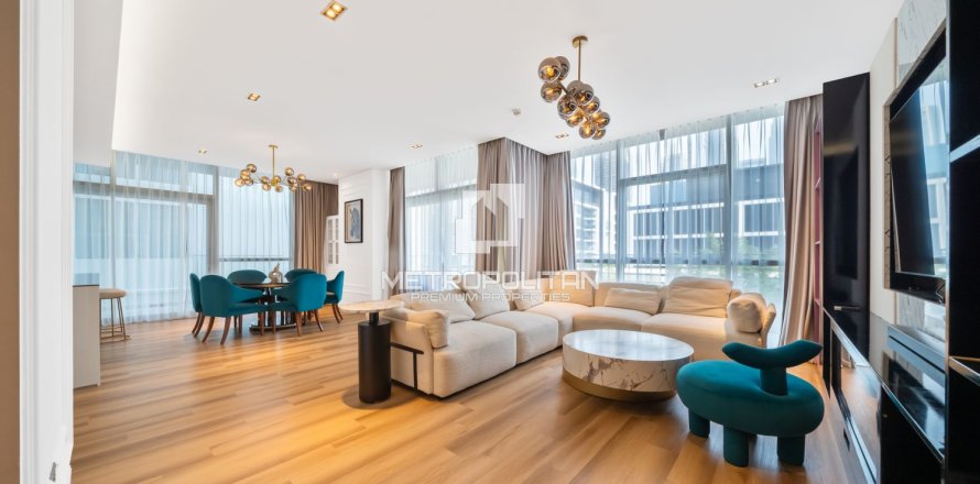 3 bedrooms Apartment in City Walk, UAE No. 119004