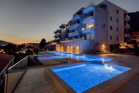 2 bedrooms Apartment in Herceg Novi, Montenegro No. 104764 17