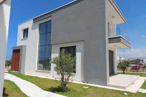 3 bedrooms House in Chloraka, Cyprus No. 30568 3