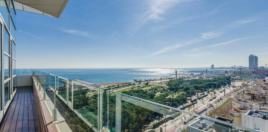 2 bedrooms Apartment in Duc Tan, Vietnam No. 25200