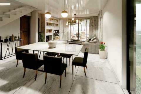 4 bedrooms House in Paralimni, Cyprus No. 31554 2