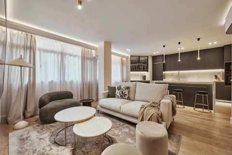 3 dormitorios Apartment en Madrid, Spain No. 126294 1