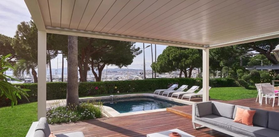 5 chambres Villa à Cannes, France No. 73567
