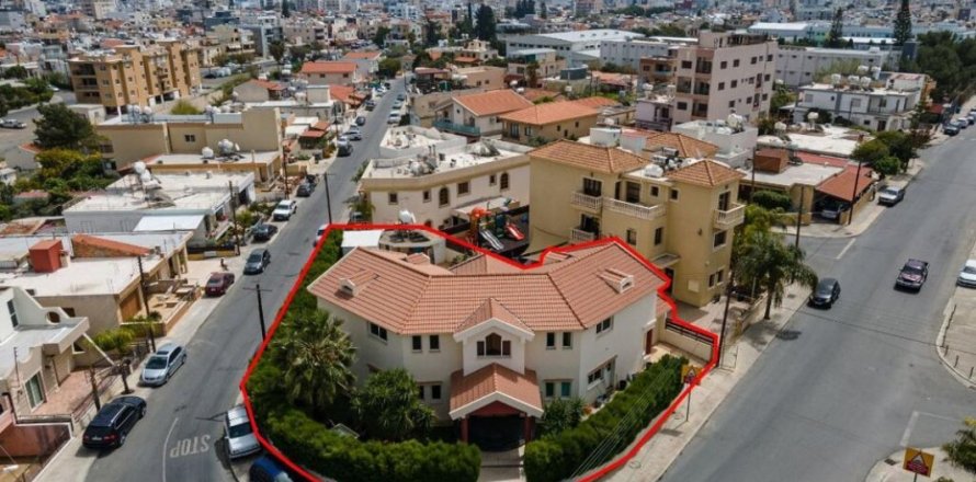 Studio Villa in Limassol, Cyprus No. 105004