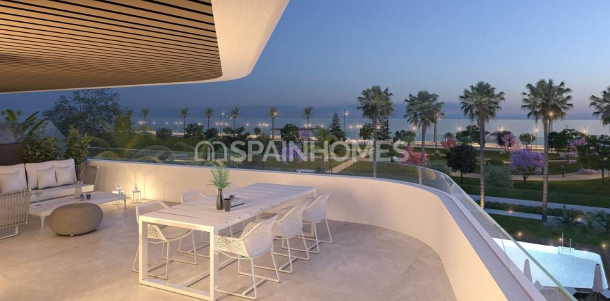 4 dormitorios Apartment en Torremolinos, Spain No. 124307