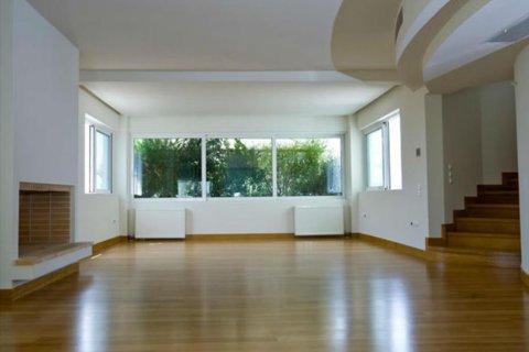 240m² Maisonette in Voula, Greece No. 59311 3