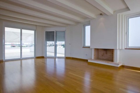 240m² Maisonette in Voula, Greece No. 59311 1