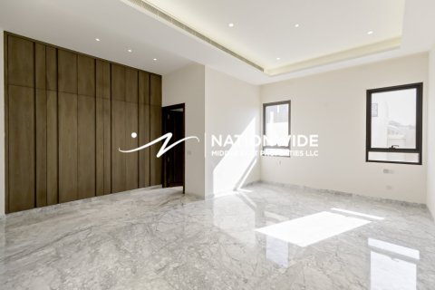 9 bedrooms Villa in Binh Duong, Vietnam No. 95544 2