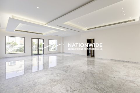 9 bedrooms Villa in Binh Duong, Vietnam No. 95544 11