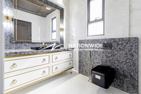 9 bedrooms Villa in Binh Duong, Vietnam No. 95544 8