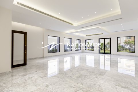 9 bedrooms Villa in Binh Duong, Vietnam No. 95544 12