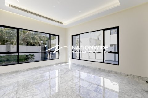 9 bedrooms Villa in Binh Duong, Vietnam No. 95544 10