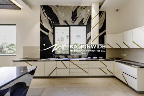 9 bedrooms Villa in Binh Duong, Vietnam No. 95544 6